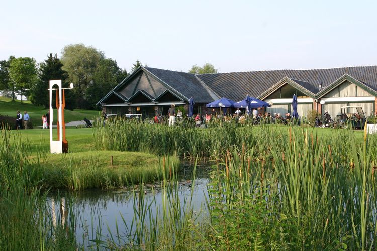 Henri Chapelle Golf Clubhuis