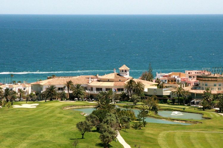 La Duquesa Golf Spanje Costa Del Sol Panorama Clubhuis Zee