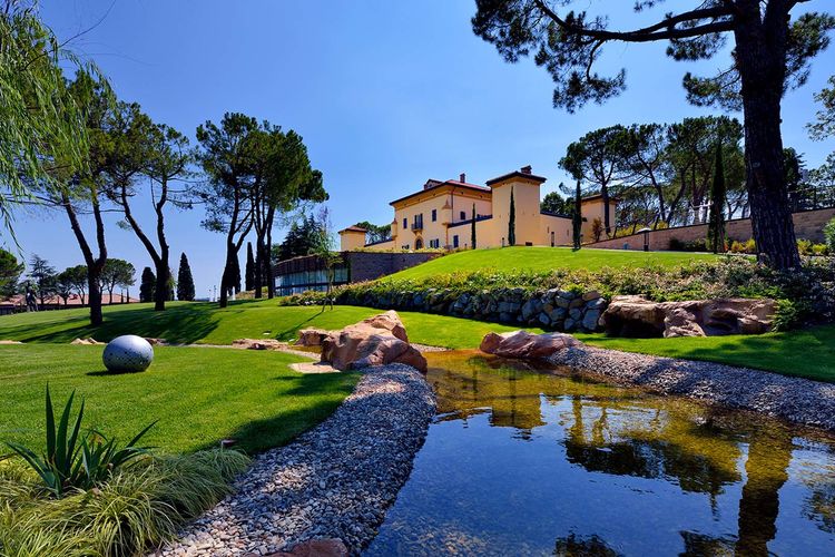 Palazzo Di Varignana Resort Spa Golfhotel Italie Aanzicht
