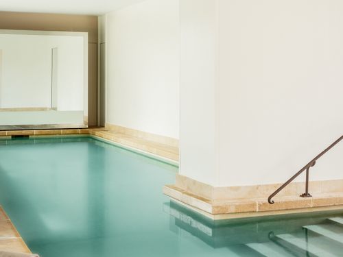 Piscine_Interieure_DOMAINE_DE_LA_BRETESCHE_HDadrienozouf 43