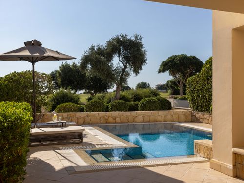 Ah_hotel_suite_private_pool