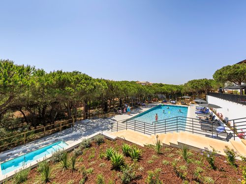 Praia Verde Boutique Hotel Portugal Algarve Zwembad Bomen.JPG