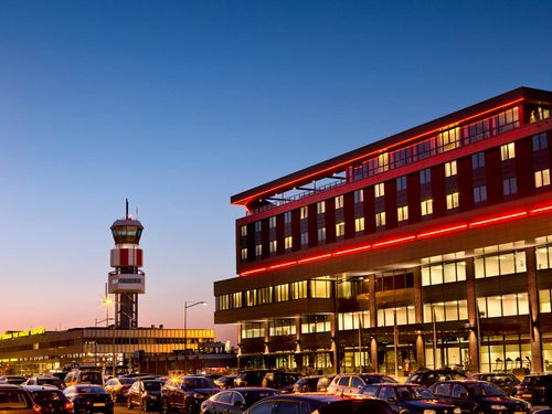 Wings Hotel Rotterdam Avond
