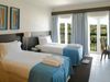 Hotel_twin_room