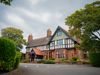 Piersland_house_front_entrance.jpeg